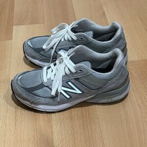 New Balance 990v5 Core